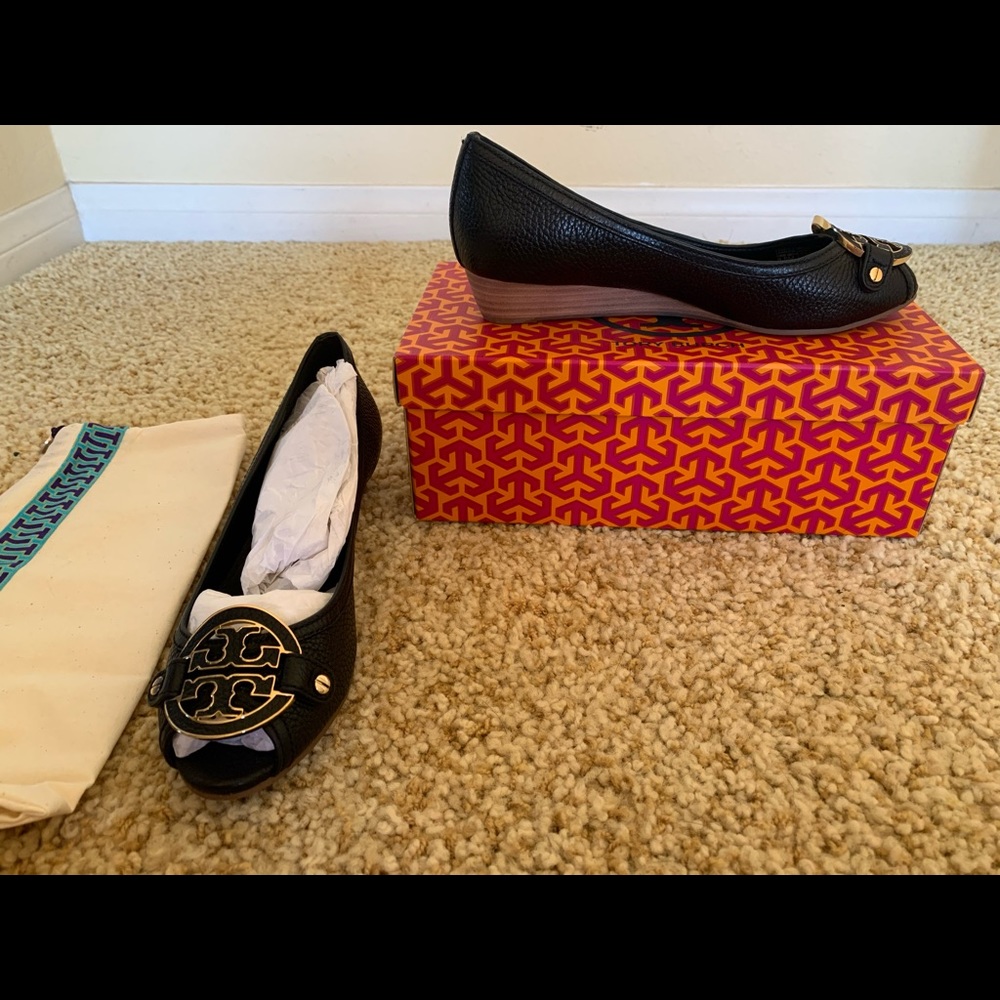Tory Burch Amanda Wedge 🤩